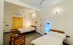 Elzas Fort Inn