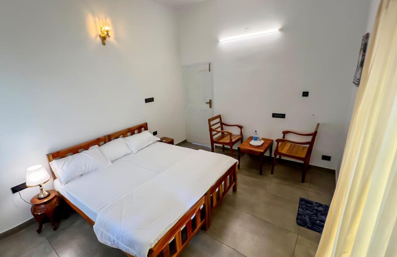 Elzas Fort Inn Kochi Exterior photo